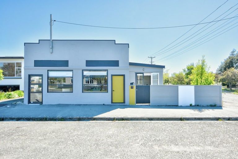 Photo of property in 28 Huron Street, East Gore, Gore, 9710