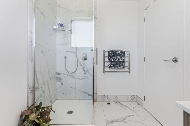 Photo of property in 7/45 Vera Road, Te Atatu South, Auckland, 0610