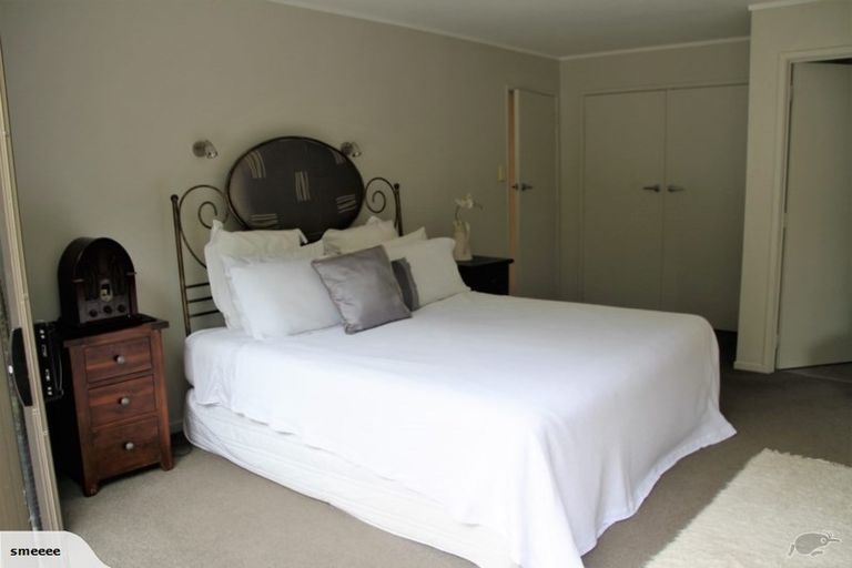 Photo of property in 43 Sharon Road, Waiake, Auckland, 0630