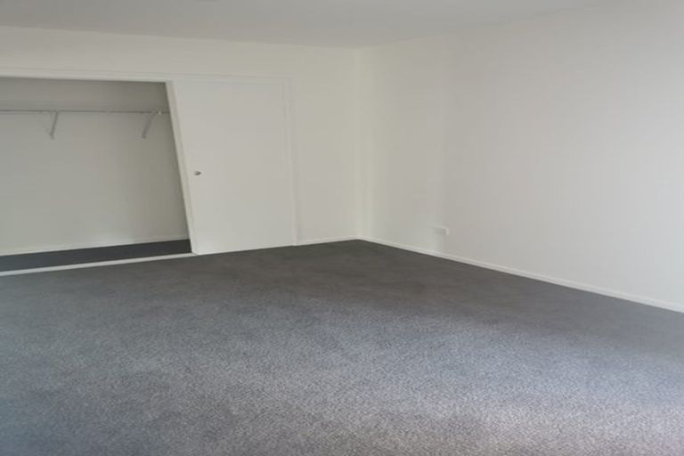 Photo of property in 206/9 East Street, Papakura, 2110