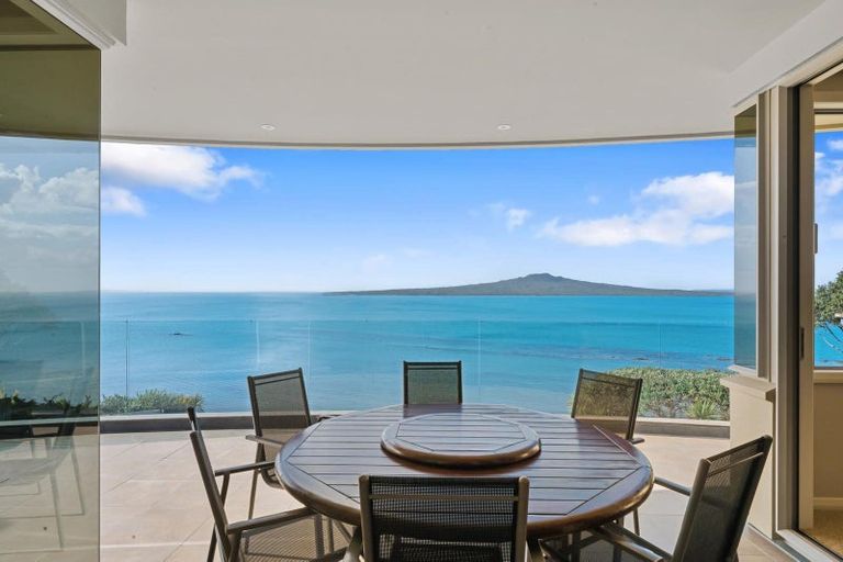 Photo of property in 52 Seacliffe Avenue, Belmont, Auckland, 0622