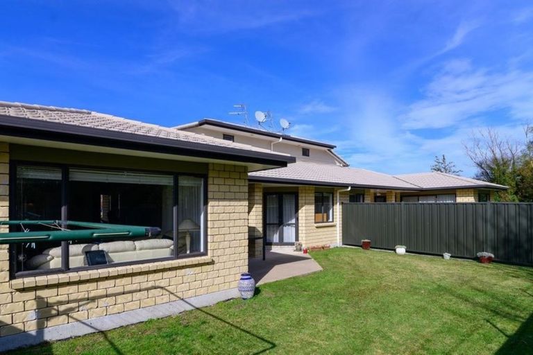 Photo of property in 55/64 Kawaha Point Road, Kawaha Point, Rotorua, 3010