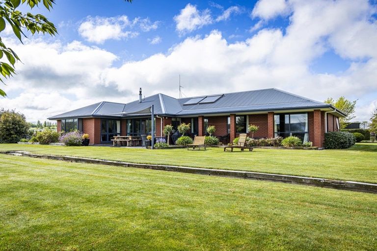 Photo of property in 366 Ashburton Staveley Road, Greenstreet, Ashburton, 7771