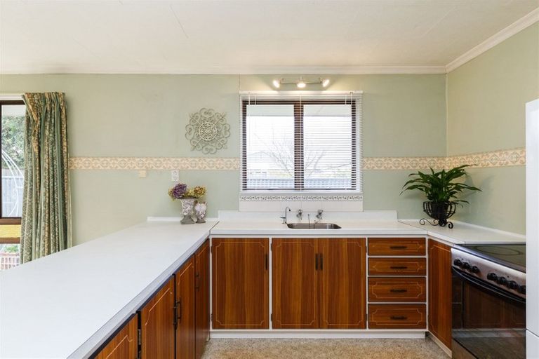 Photo of property in 83 Shamrock Street, Takaro, Palmerston North, 4412