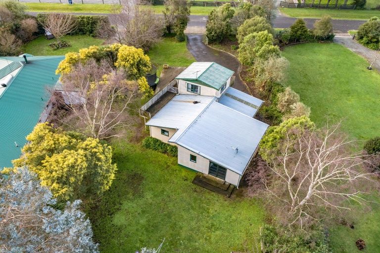 Photo of property in 51 Charles Street, Carterton, 5713