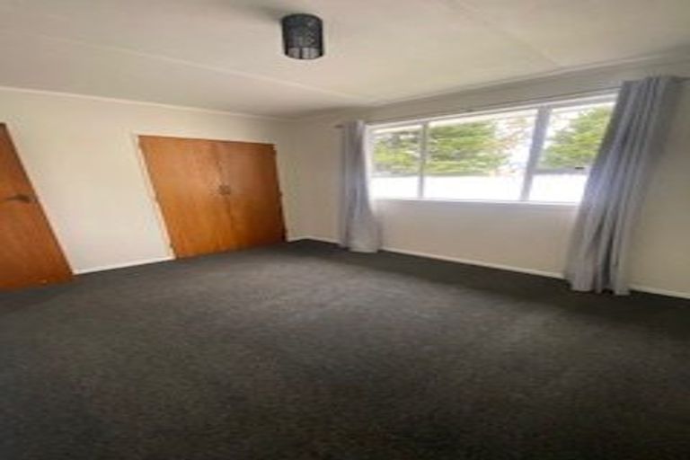 Photo of property in 14 California Drive, Totara Park, Upper Hutt, 5018