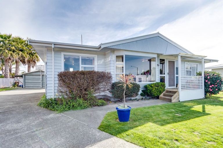 Photo of property in 15 Shearer Place, Pirimai, Napier, 4112