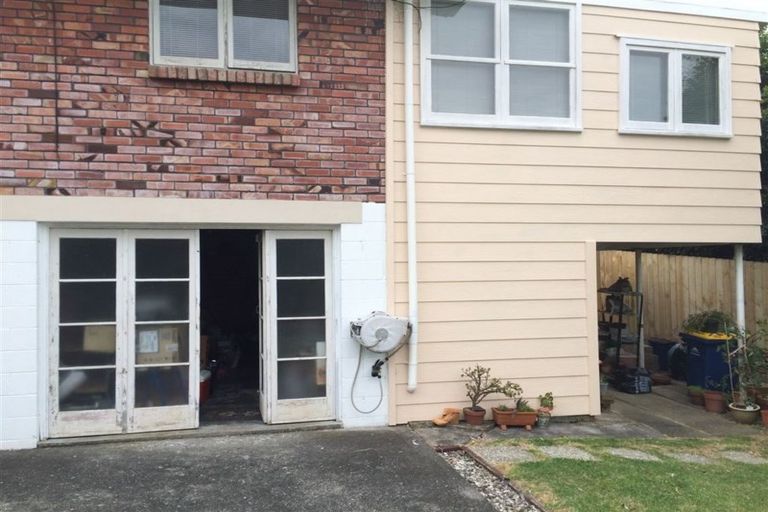 Photo of property in 3/6 Catalina Crescent, Forrest Hill, Auckland, 0620