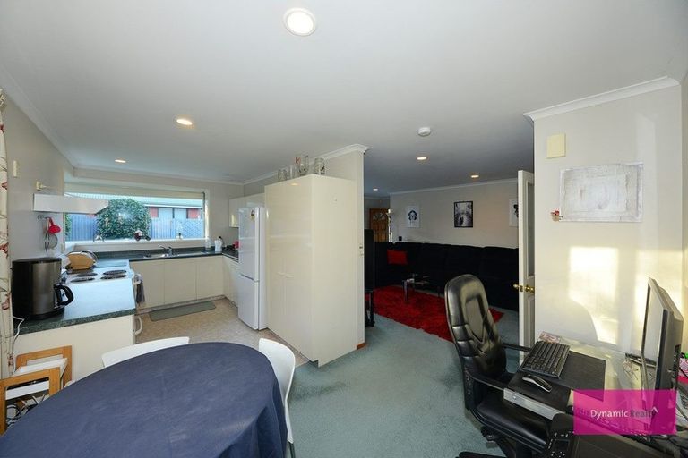 Photo of property in 8a Middlepark Road, Sockburn, Christchurch, 8042