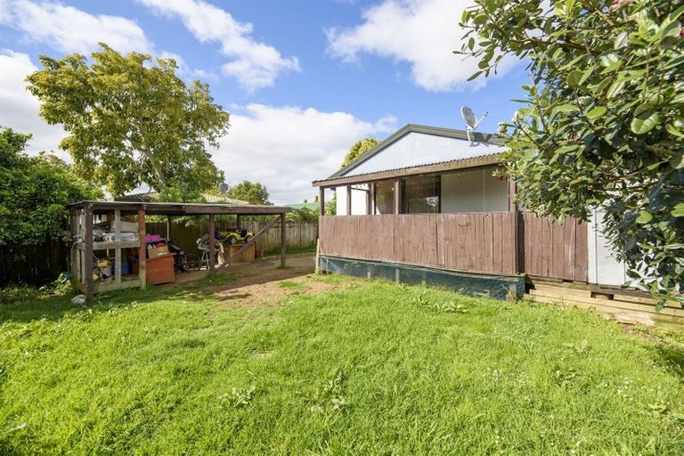 Photo of property in 1/12 Cameron Place, Ranui, Auckland, 0612