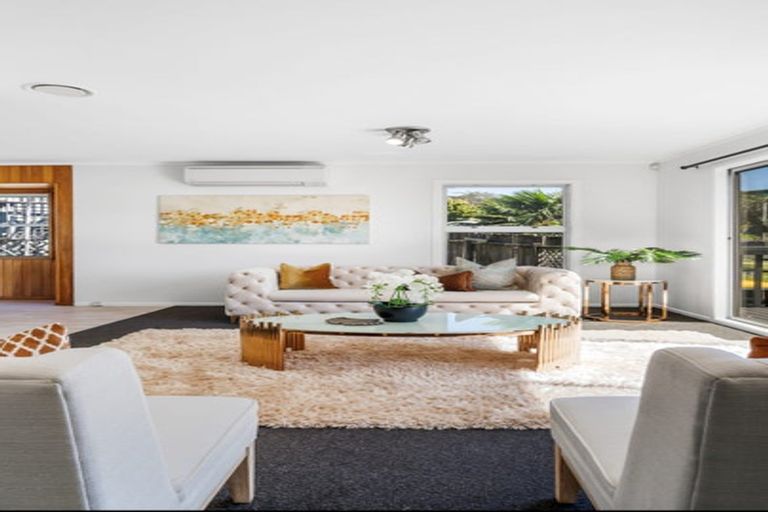 Photo of property in 10 Helvetia Drive, Browns Bay, Auckland, 0630