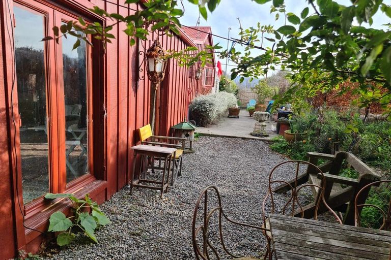 Photo of property in 93a Kuratawhiti Street, Greytown, 5794