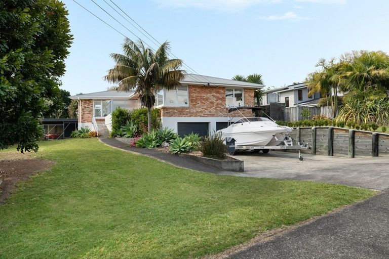 Photo of property in 19 Matua Road, Matua, Tauranga, 3110
