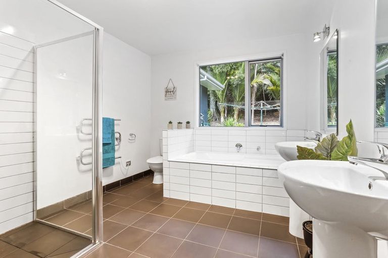 Photo of property in 20 Bendalls Lane, Oratia, Auckland, 0604