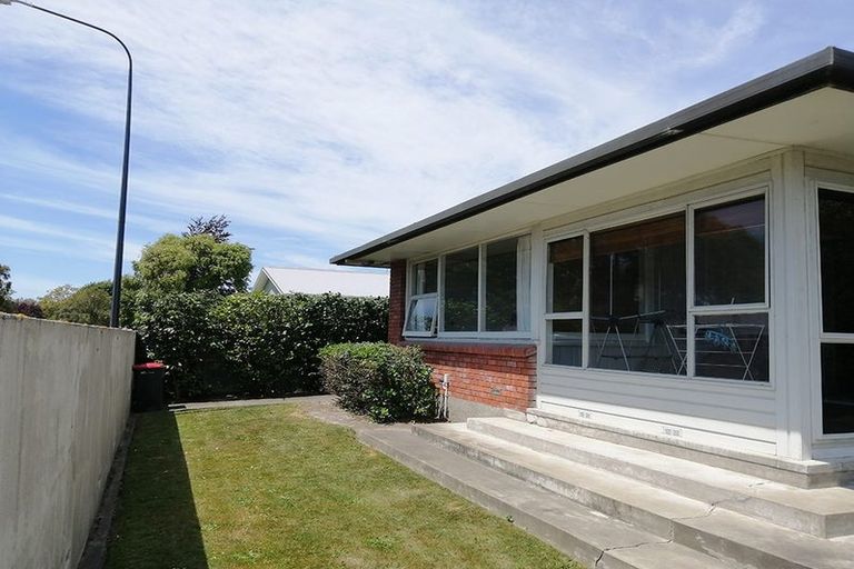 Photo of property in 1/94 Charles Street, Waltham, Christchurch, 8011