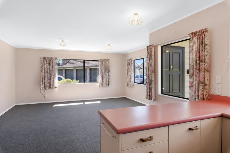 Photo of property in Rimu Village, 17/72 Rimu Road, Raumati Beach, Paraparaumu, 5032