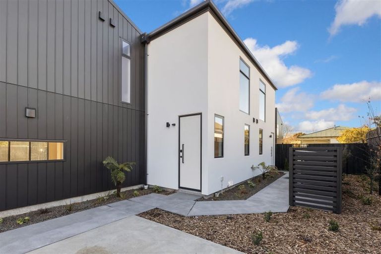 Photo of property in 3/90 Browns Road, St Albans, Christchurch, 8014