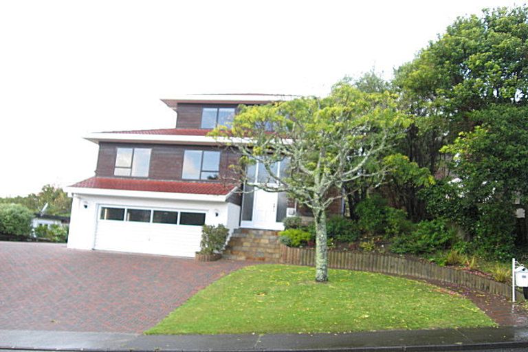 Photo of property in 39 Cheriton Road, Mellons Bay, Auckland, 2014