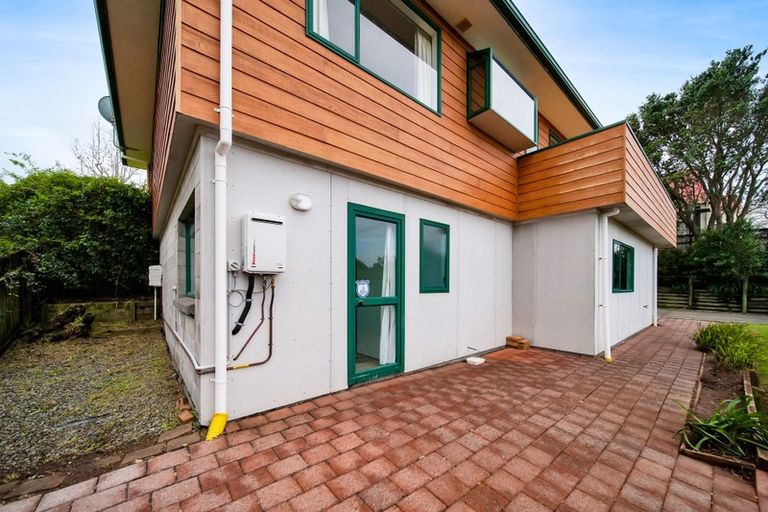 Photo of property in 11 Ballantrae Place, Highlands Park, New Plymouth, 4312