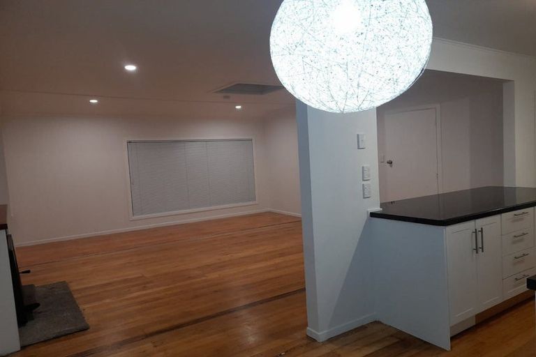 Photo of property in 23 Fordham Street, Beach Haven, Auckland, 0626