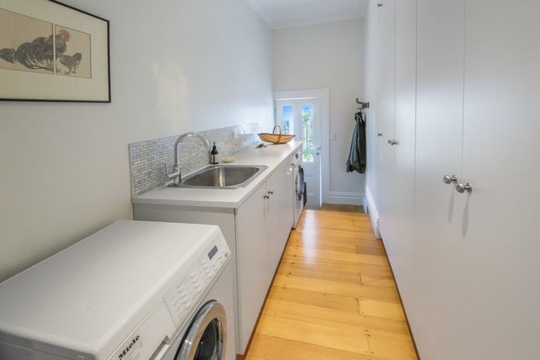Photo of property in 126 Calliope Road, Stanley Point, Auckland, 0624