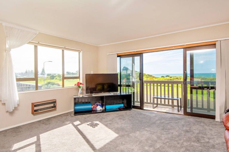 Photo of property in 1/298 Ocean Road, Ohope, 3121