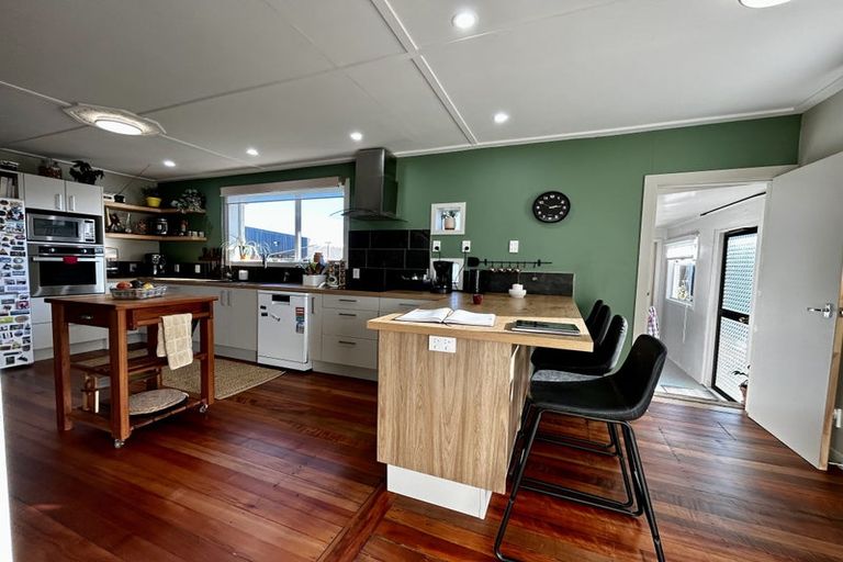 Photo of property in 170 Harvey Street, Grasmere, Invercargill, 9810