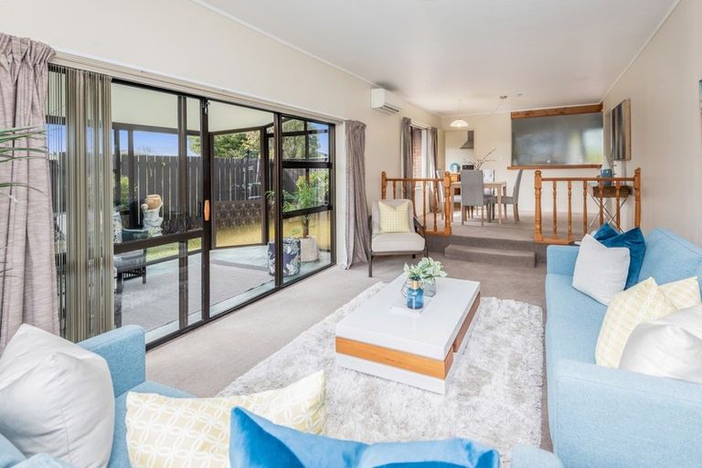 Photo of property in 1/95 Botany Road, Botany Downs, Auckland, 2010