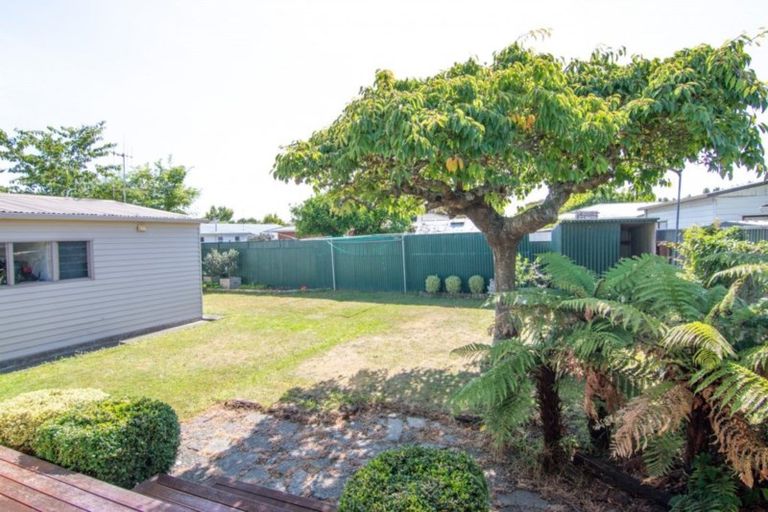 Photo of property in 116 Ruamahanga Crescent, Terrace End, Palmerston North, 4410