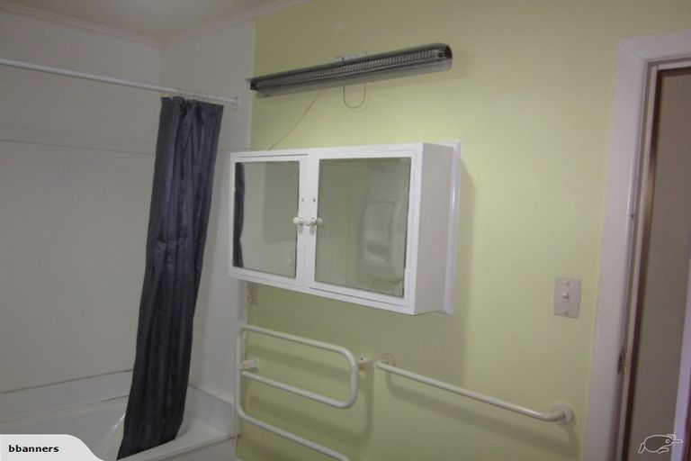 Photo of property in 28 Revans Street, Miramar, Wellington, 6022