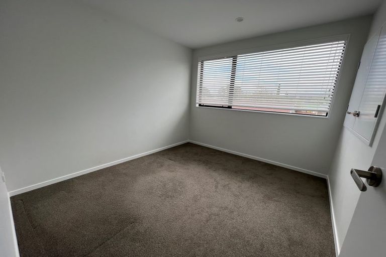 Photo of property in 42 Ivy Nola Way, Henderson, Auckland, 0612