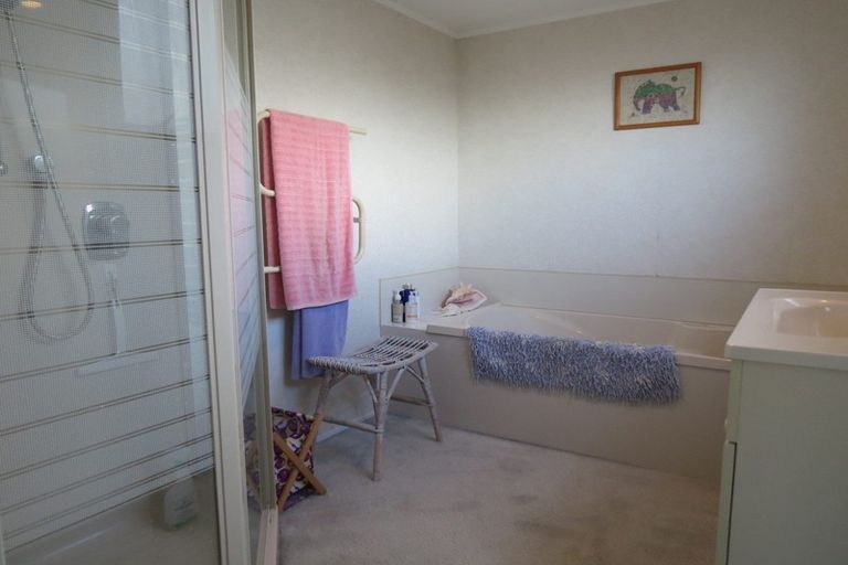 Photo of property in 220 Pagitt Street, Coromandel, 3506