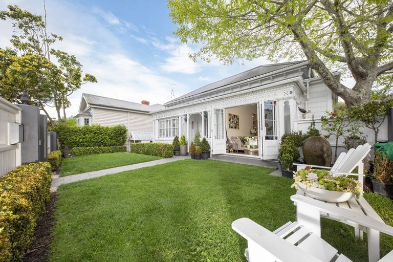 Photo of property in 43 Anglesea Street, Renwick, 7204