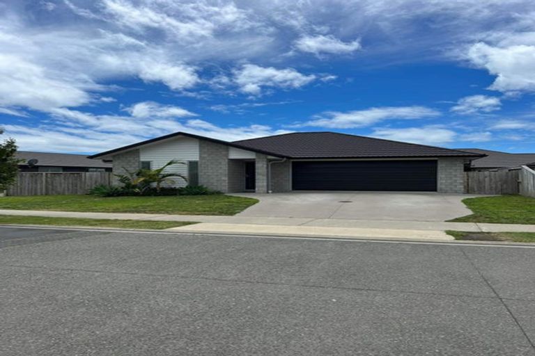 Photo of property in 47 Dunkeld Drive, Papamoa, 3118