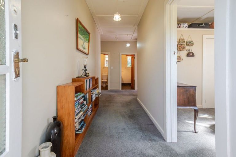 Photo of property in 39 Mcgreevy Street, Waipawa, 4210