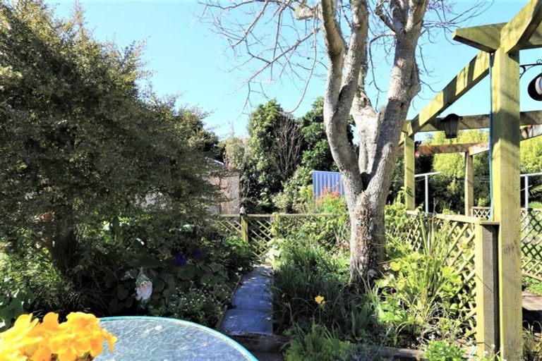 Photo of property in 85 South Road, Manaia, 4612