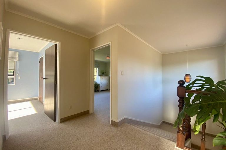 Photo of property in 52 James Cook Street, Havelock North, 4130