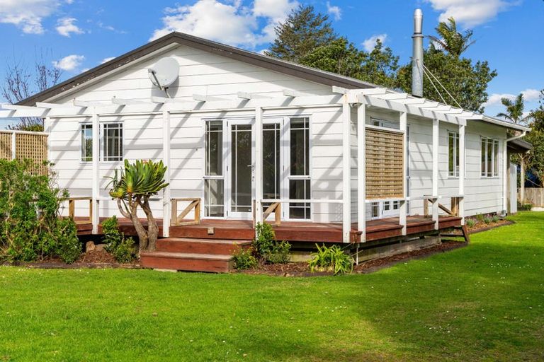 Photo of property in 21 Moir Street, Mangawhai, 0505