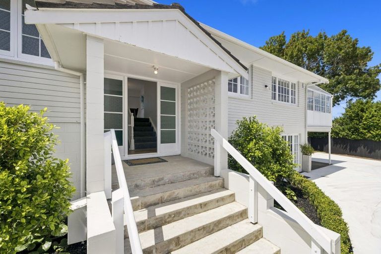 Photo of property in 24 Salem Place, Torbay, Auckland, 0630