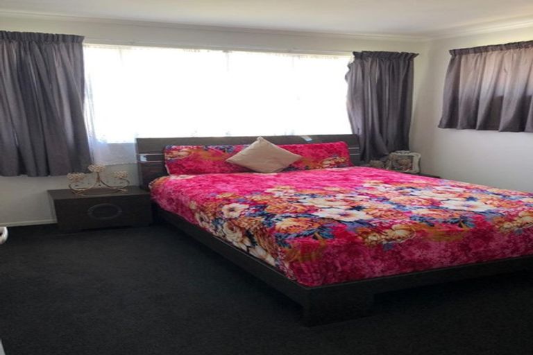 Photo of property in 22 Hyde Street, Manurewa East, Auckland, 2102