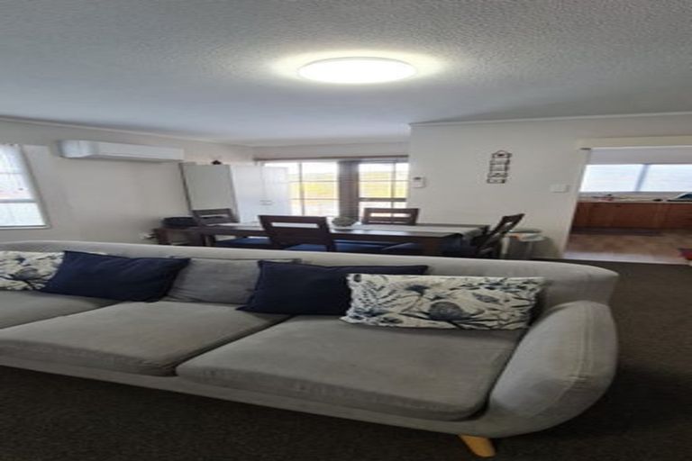 Photo of property in 2/37a Bracken Road, Paparangi, Wellington, 6037