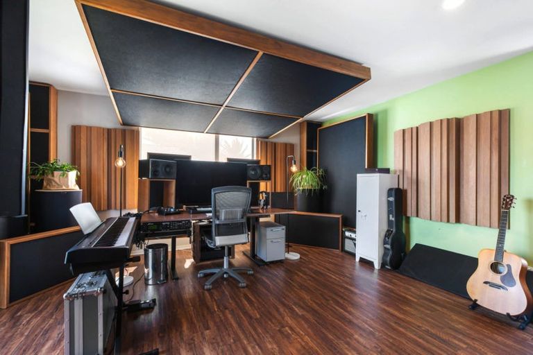 Photo of property in 2 Sonia Place, Casebrook, Christchurch, 8051