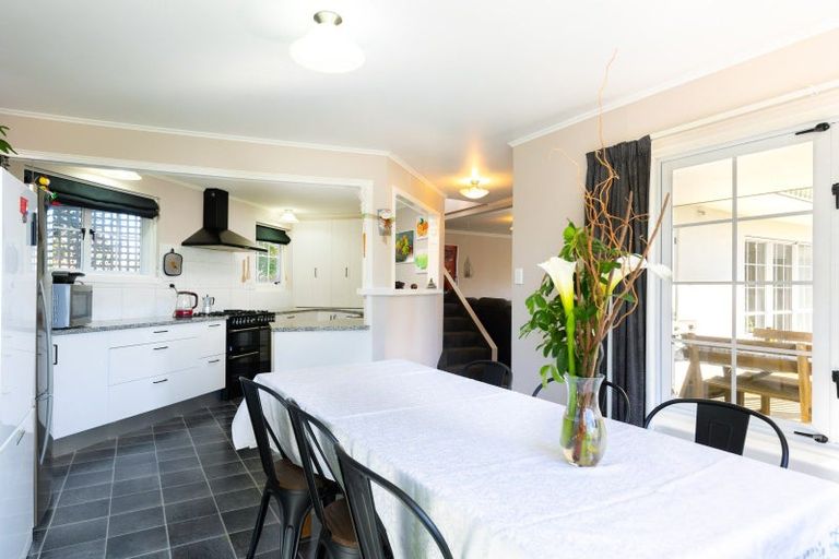 Photo of property in 48 Beach Road, Waikawa, Picton, 7220