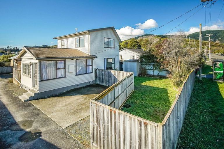 Photo of property in 19 Polstead Road, Stoke, Nelson, 7011