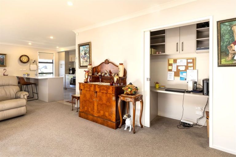 Photo of property in 2 Korari Grove, Redwoodtown, Blenheim, 7201