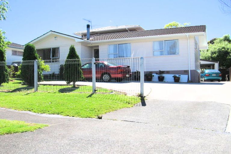 Photo of property in 15 Komako Place, Papatoetoe, Auckland, 2025