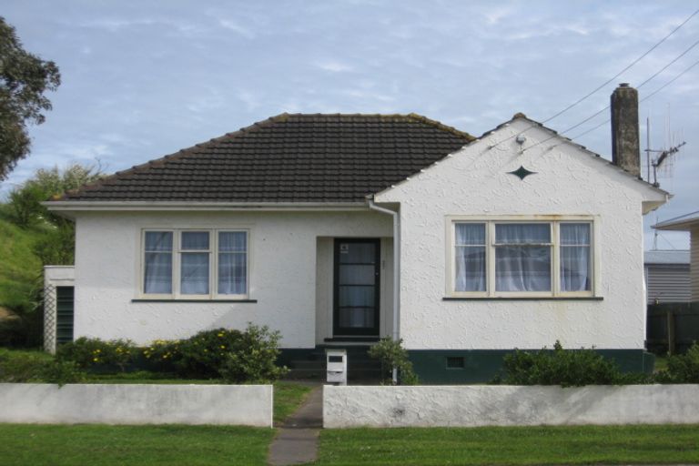 Photo of property in 27 Mosston Road, Castlecliff, Whanganui, 4501