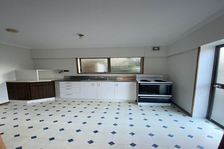 Photo of property in 74 Weatherly Road, Torbay, Auckland, 0630