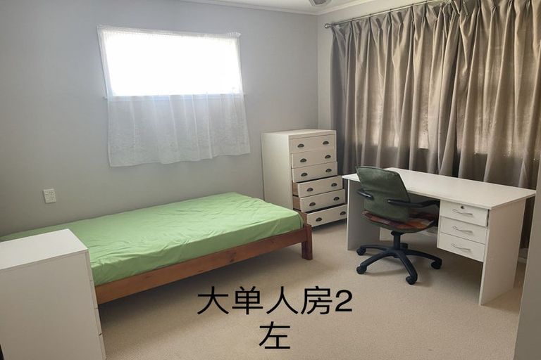 Photo of property in 76 Bruce Road, Glenfield, Auckland, 0629