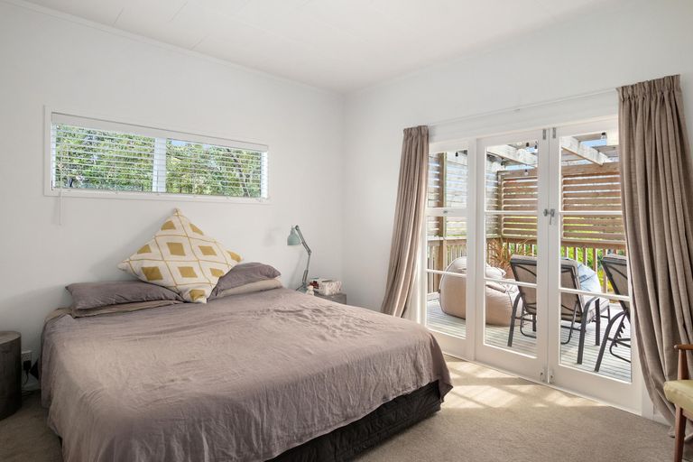 Photo of property in 44 Hillview Road, Waihi Beach, 3611